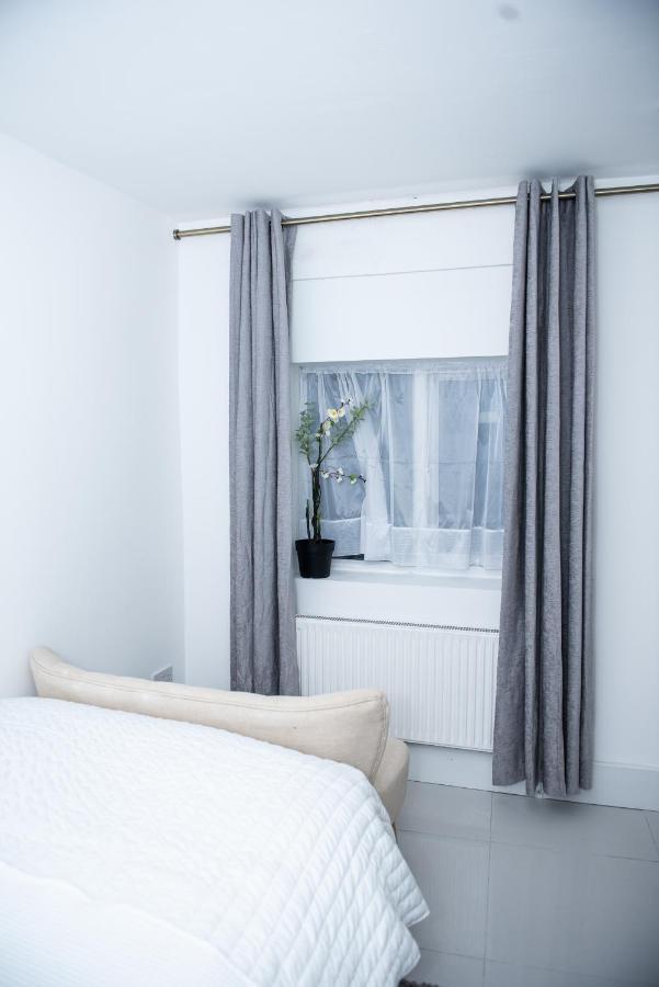 1B Apartment, 30 Mins To Oxford Street Londres Exterior foto