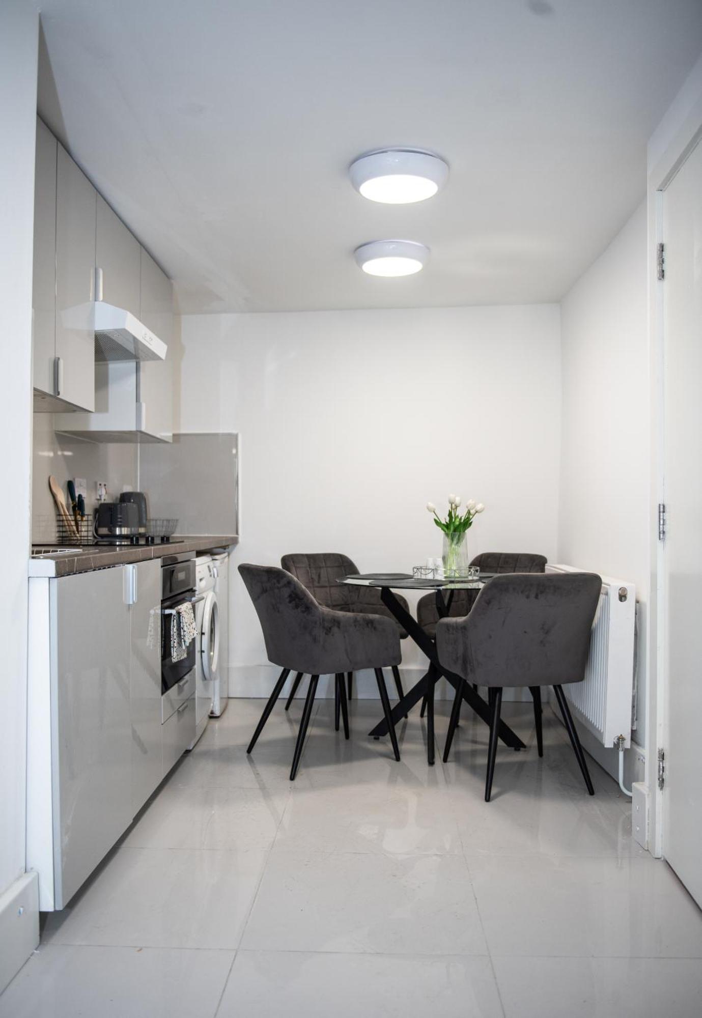 1B Apartment, 30 Mins To Oxford Street Londres Exterior foto